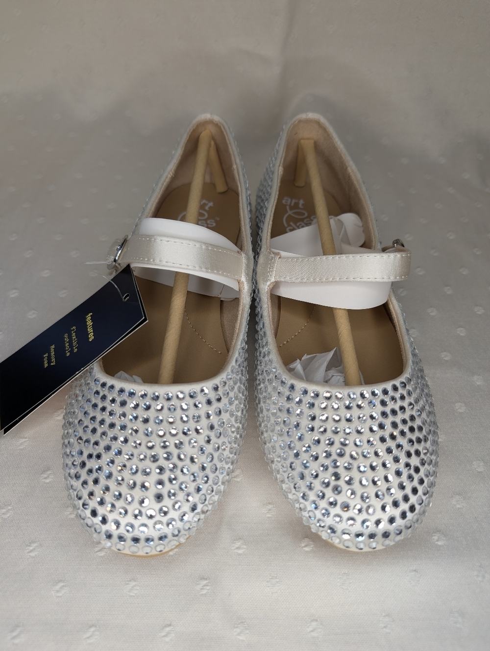 Art Class Off White Silver Rhinestone Mary Jane Flats Buckle Girls Size 2 NEW - Picture 2 of 7
